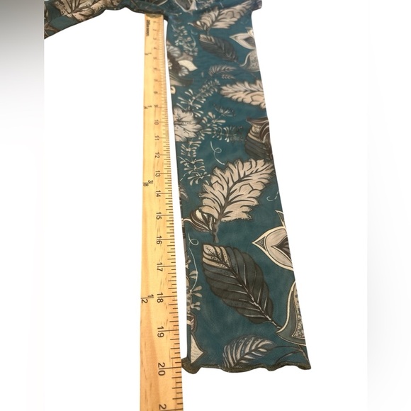 Blue B Mesh Top Size L Teal Long Sleeve Mock Neck Back Keyhole Button Closure - Picture 12 of 12